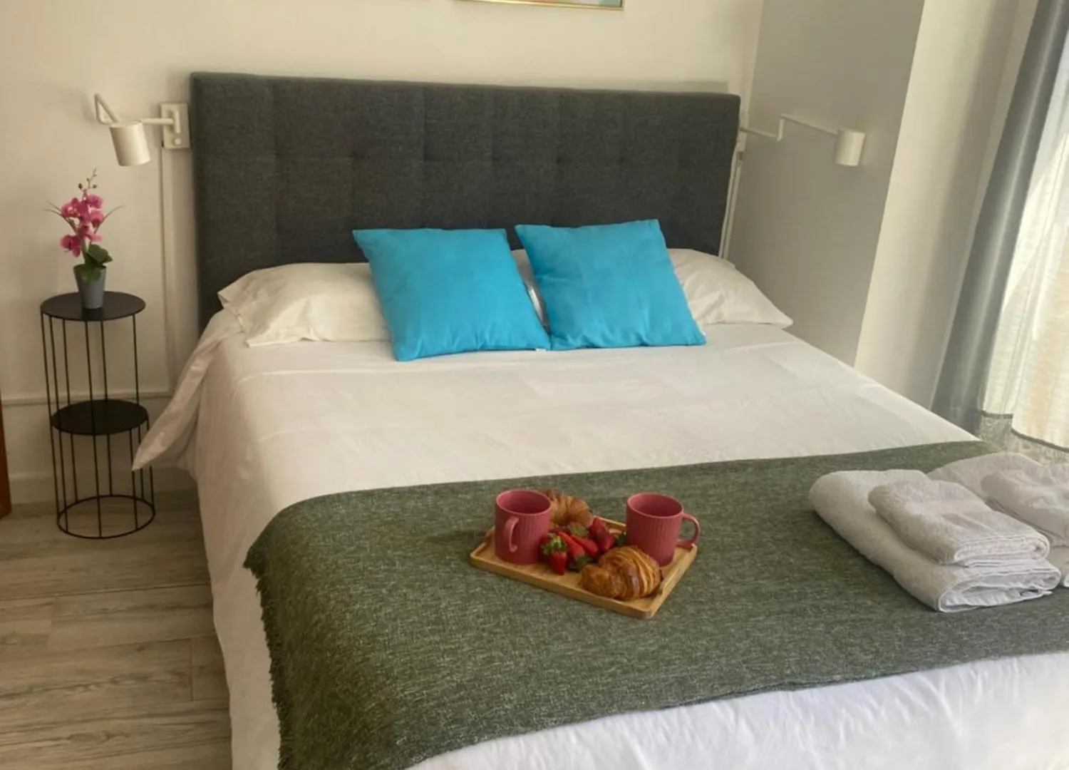 Ideal Apartamento En Pleno Centro Historico De Malaga Apartman