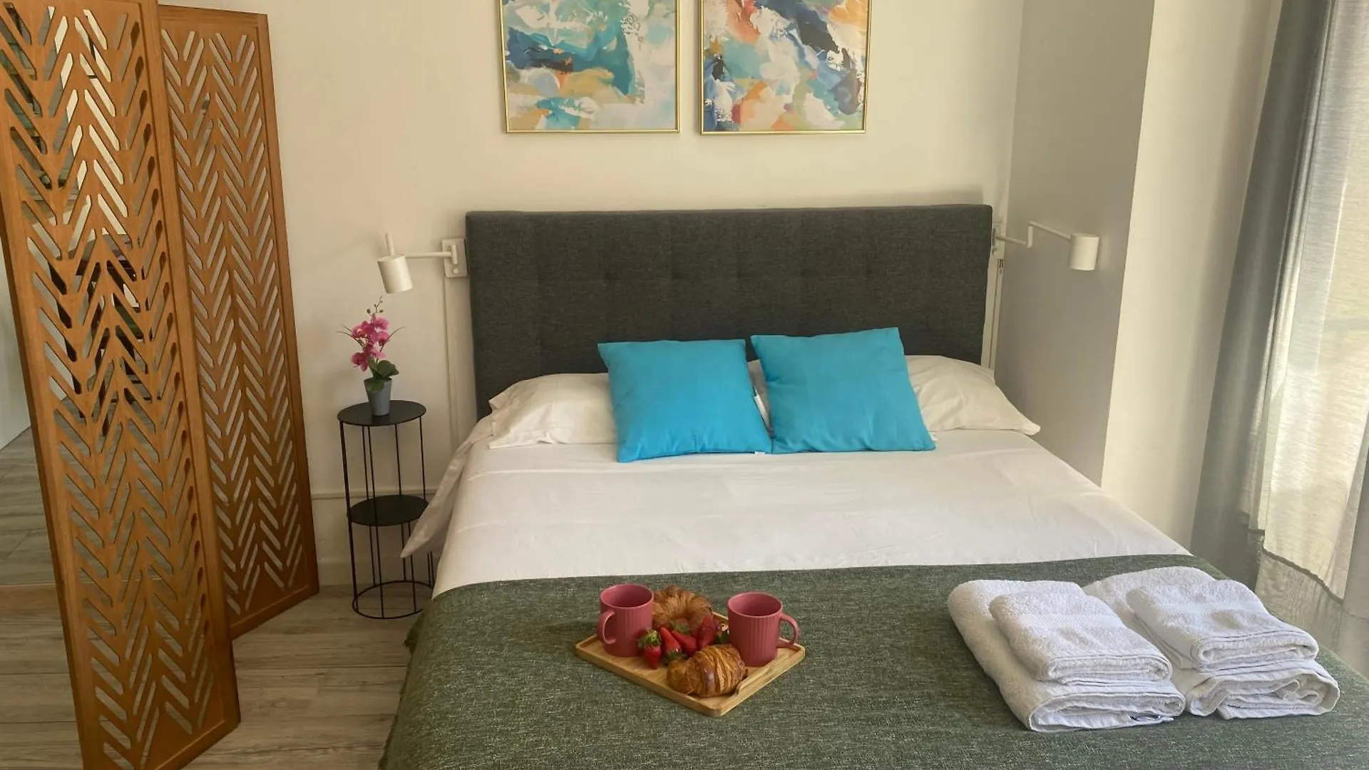 Ideal Apartamento En Pleno Centro Historico De Malaga Apartman